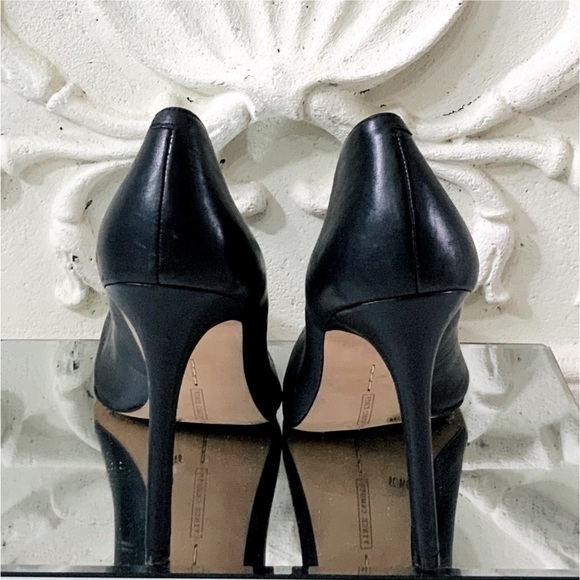 Vince Camuto Black Leather Pumps main image 7